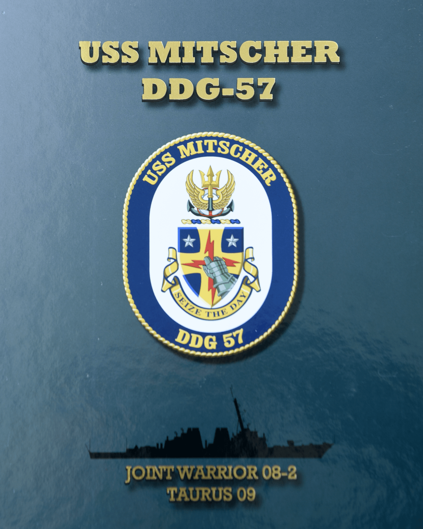 USS Mitscher (DDG 57) 2008 - 2009 Deployment Cruisebook - Bluewater Publishing